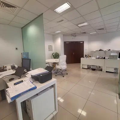 Compact Office | All Inclusive | Next to Metro