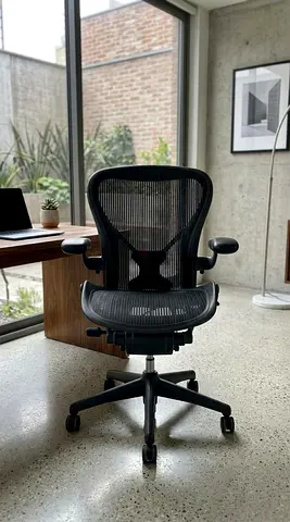 Herman Miller Aeron Used