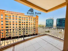 Modern 1BR Apartment | Semi-Closed Kitchen