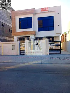 A golden opportunity to own a distinctive modern-design villa 🏡 with luxury finishing ✨, locate