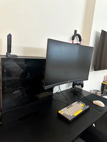 High-End Gaming PC (Ryzen 7 7800X3D + RX 9060 XT)