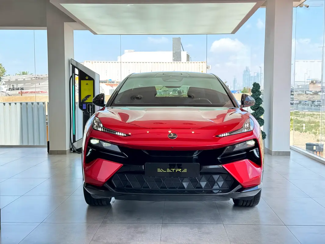 Lotus Eletre 2025 — photo 1 of 9