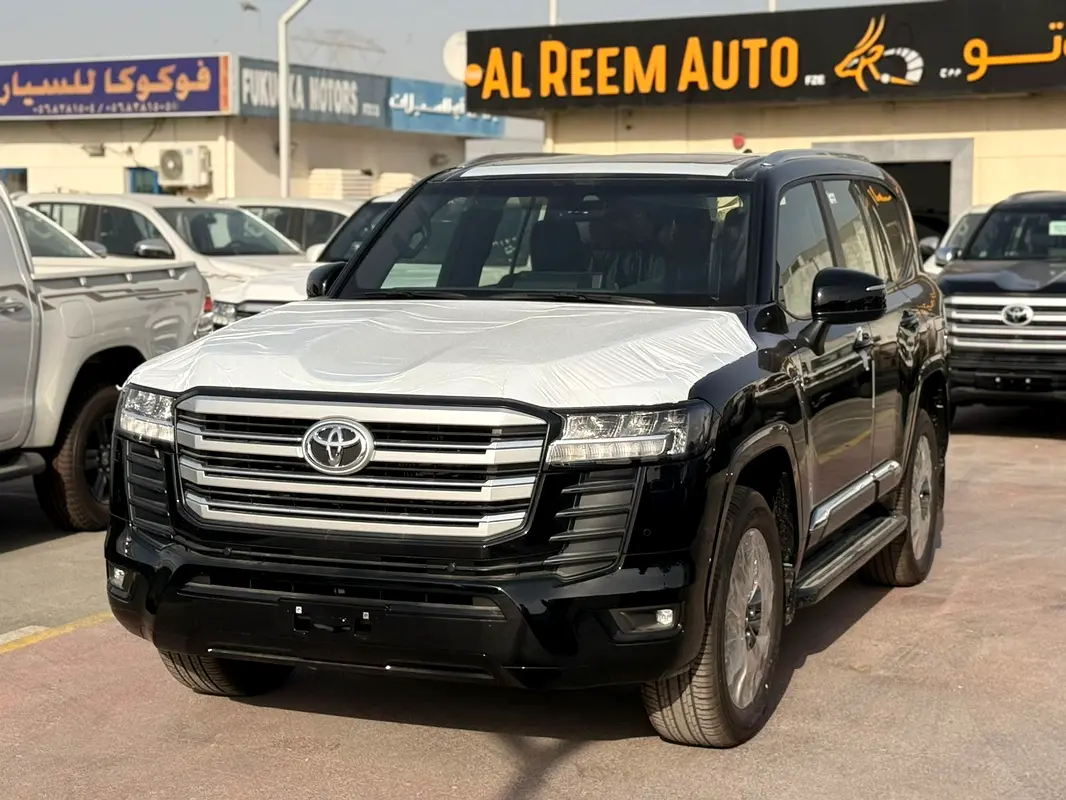Toyota Land Cruiser 2026 — photo 1 of 17