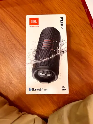 JBL Flip 7 Portable Bluetooth Speaker - New in Box