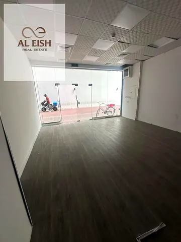 Spacious Retail Shop for Rent in Al Badaa / Satwa – Prime Location