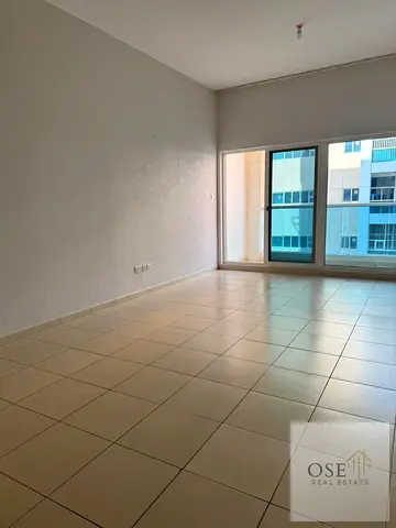 Two bedrooms and a living room, with a down payment of 260,000 and a monthly installment of 7,700 dirhams. Immediate handover with title deed.
