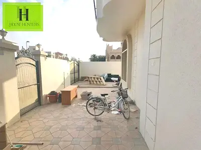 Spacious 5BR Villa Near Beach