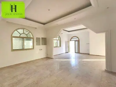 Spacious 5BR Villa Near Beach