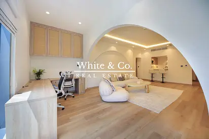 Fully Upgraded | Luxury | Vacant July End