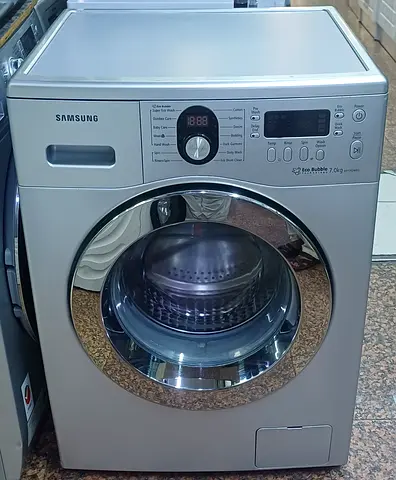 Samsung ecobubble 7kg washing machine for sell good working
