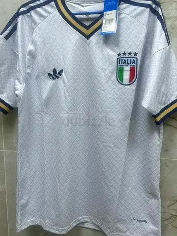 Adidas Italy white football jersey - size tag new