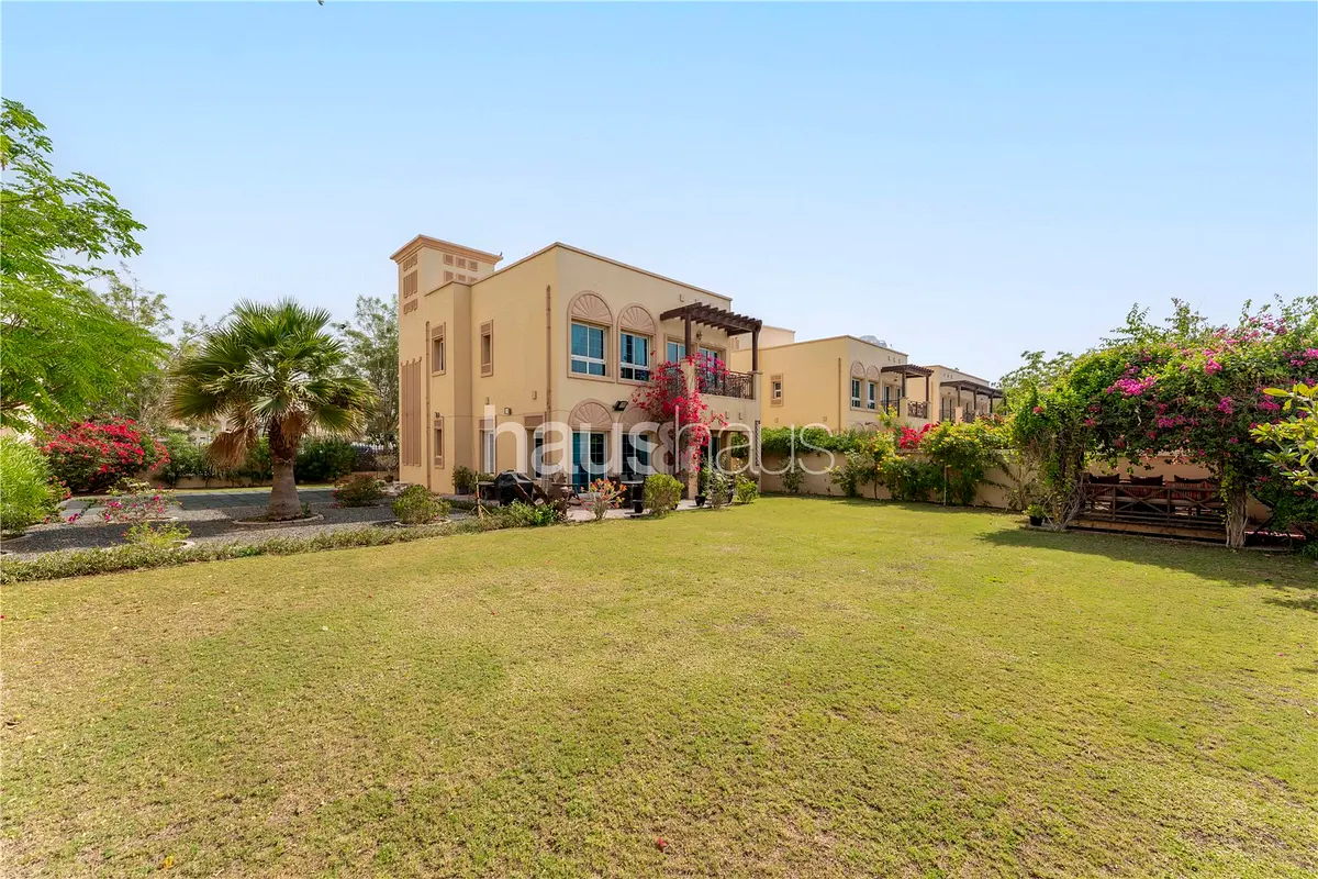Exclusive 2BR Villa | 8,124 sqft Plot | VOT