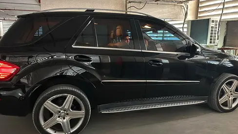 Mercedes ML350 2011 GCC, black 1st owner from Gargash