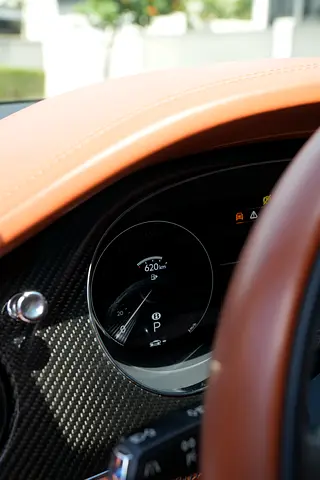 2021 Bentley BENTAYGA — миниатюра 11