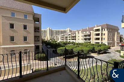 Spacious | Renovated | Garden Facing