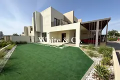 Corner unit | Chiller free | Luxury living