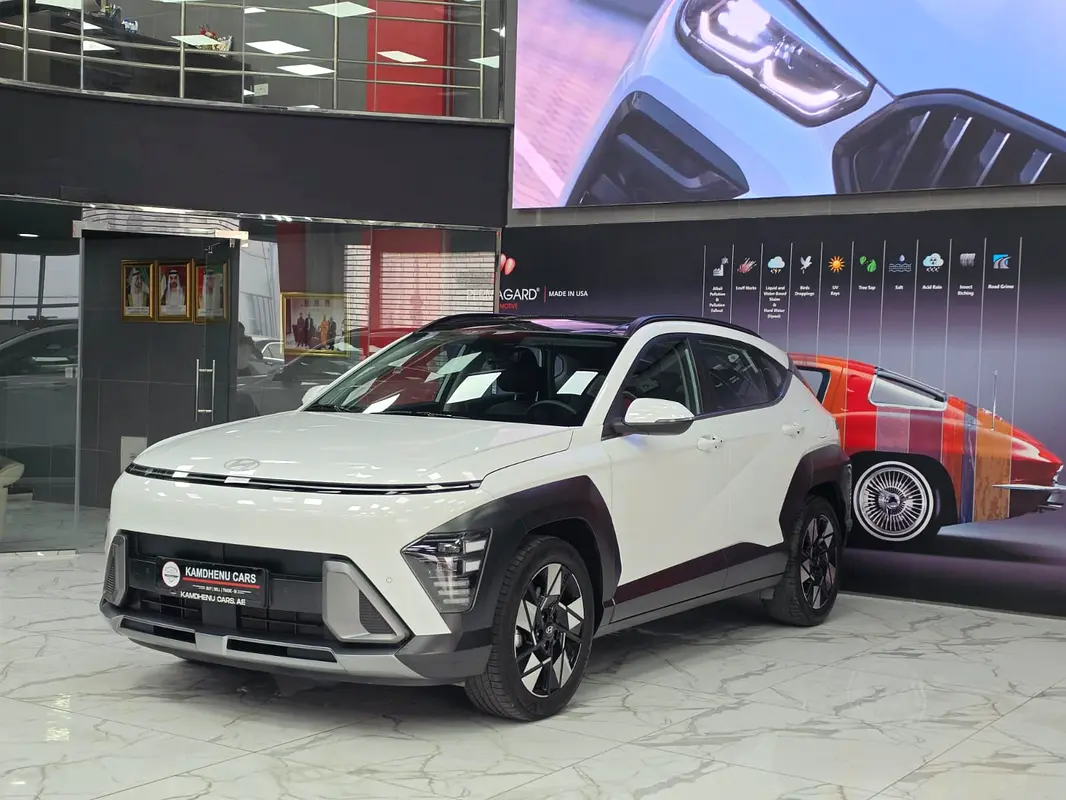 Hyundai Kona 2024 — photo 1 of 18