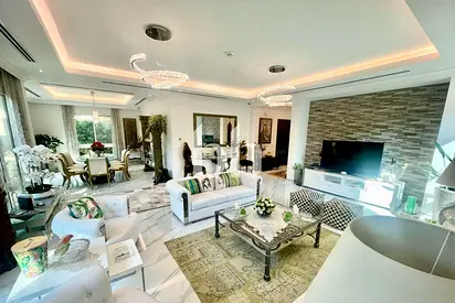 Rare Park-Backing corner plot Villa | Fully furnished&Upgraded | Family community