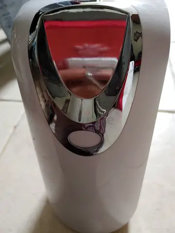 White Electric Kettle (Used) - Fast Boil