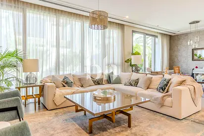 Upgraded & Extended | Furnished | Vacant Mid June