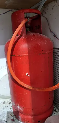 Gas Cylinder 21Kg with Gas regulator and stove