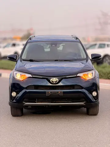 Toyota RAV4 XLE Premium 2017  - Well Maintained 4x4