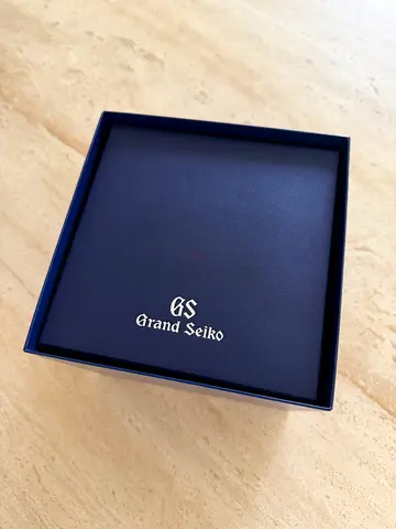 Grand Seiko SBGY 007 for immediate Sale! Great condition