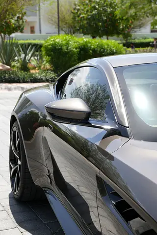 2019 Aston Martin DBS 照片 17