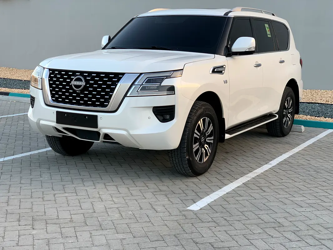 Nissan Patrol 2024 — photo 1 of 13