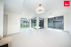 Vacant | Big Plot | Spacious 4br + Maid + Study