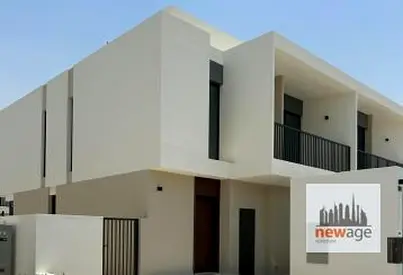 منزل تاون هاوس مكون من 4 غرف نوم + غرفة للخادمة للبيع في ماها من شركة نشاما