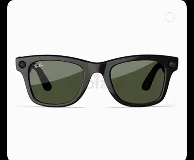 Ray-Ban Meta Wayfarer Gen 2
Transitions • Shiny Black • Graphite Green