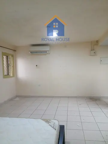 استوديو للإيجار السنوي بالخان