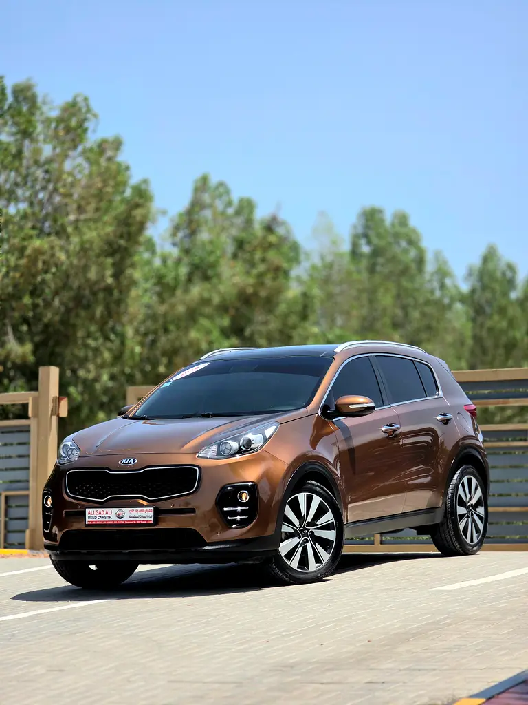 Kia Sportage 2018 — photo 1 of 20