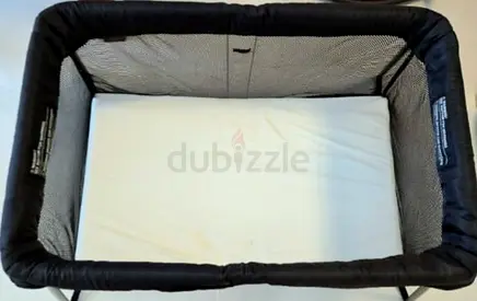 Babybjorn light mesh travel cot