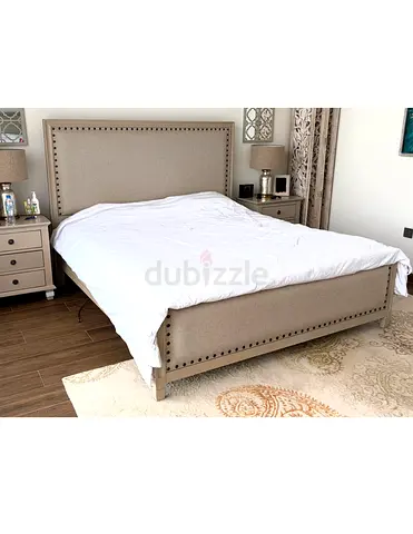 Bed (Bedroom suite)