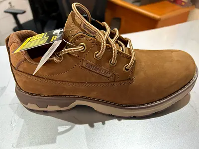 Caterpillar Brown Mens shoesNew with Tags, 42 Size Available none safety