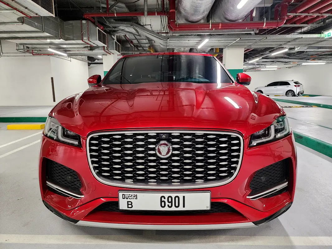 Jaguar F-Pace 2021 — photo 1 of 7