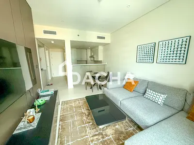 Sea View | Upgraded | Balcony | Vacant