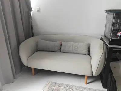 Light Grey 2-Seater Sofa with Wooden Legs - average Condition