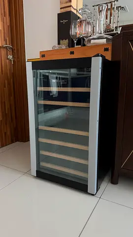 Compact Wine Cooler - 6-Shelf, Glass Door (Excellent Condition - used for only 3months)