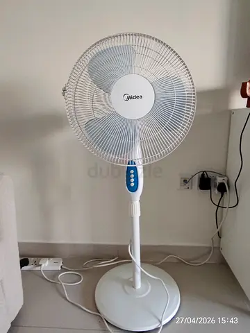 Midea stand fan white