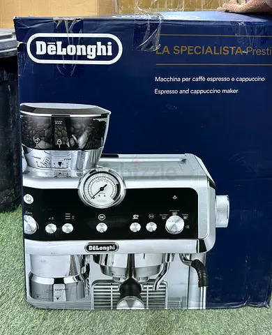 DeLonghi La Specialista Espresso  Cappuccino Machine (Boxed)