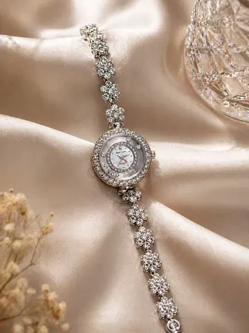 Royal Crown Double Twist Collection