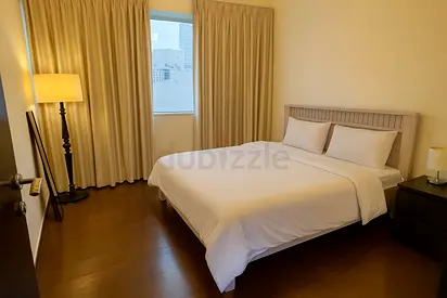 Spacious private room | Direct DMCC Metro station access | Marina View | Available 1st May