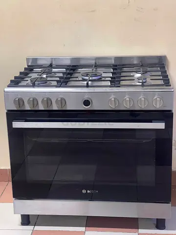 Bosch 5 burner gas cooker same like a new condition