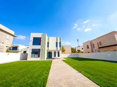 BRAND NEW 4BR VILLA | LIVING &amp; DINING | GARDEN