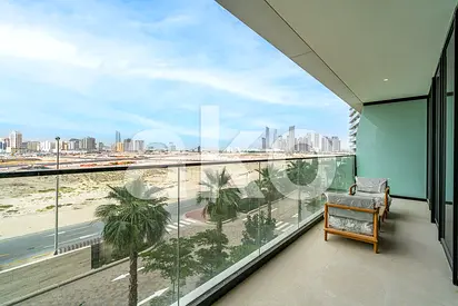 Below OP Full Park View Mid Floor Fully Furnished