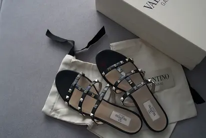 Sandals Valentino Garavani 37,5 size (for 38 will be good)