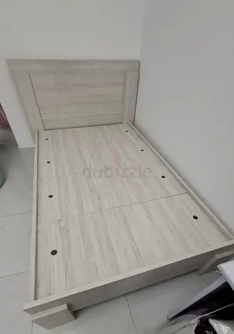 Single Bed for Sale (Like New) -- size 120×200